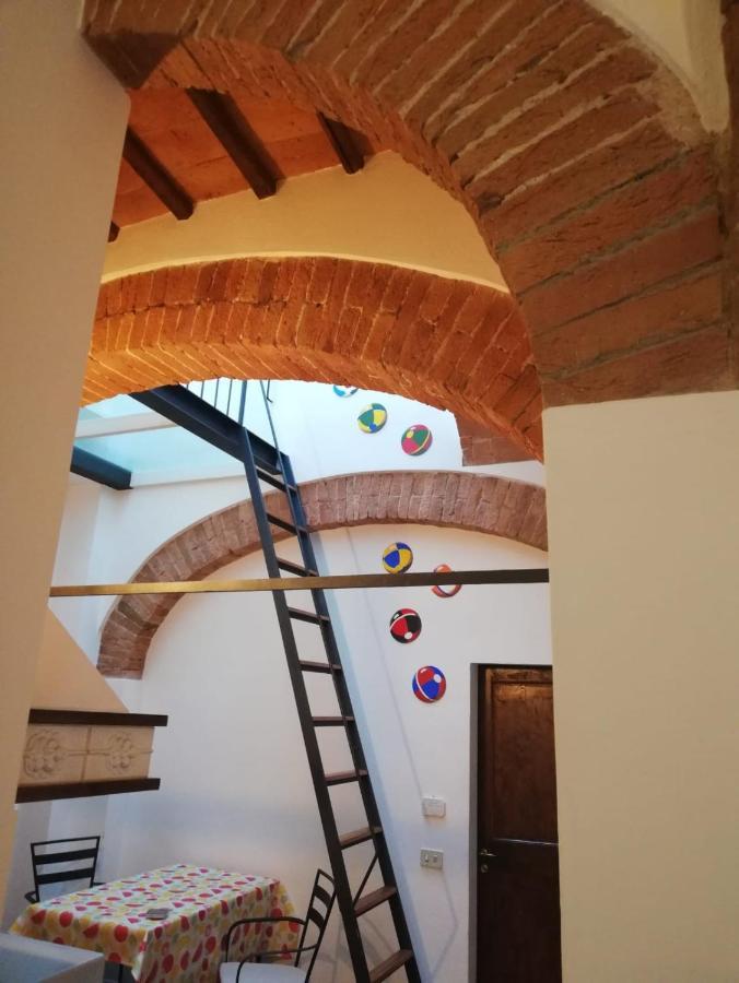Fuga D'Archi Apartment Siena Exterior photo