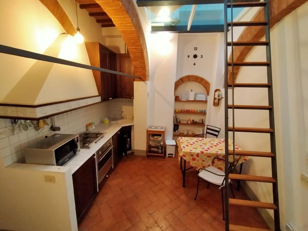 Fuga D'Archi Apartment Siena Exterior photo
